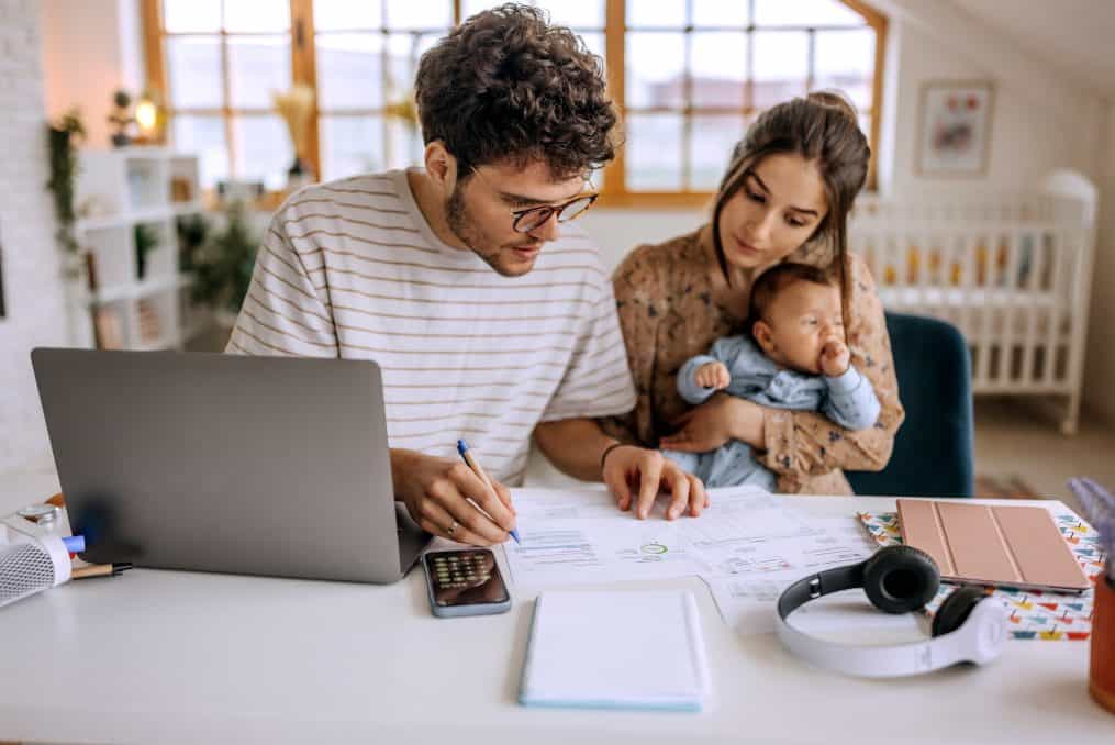 7 Ways you may be hurting your credit header.