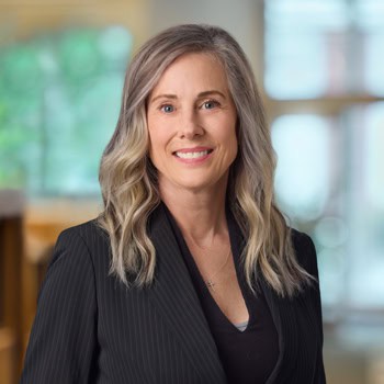 Julie Audia OnPoint Mortgage Professional Headshot Bank Back drop