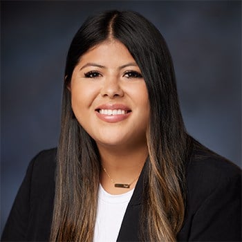 Headshot of Veronica Beeson, Mortgage Loan Officer