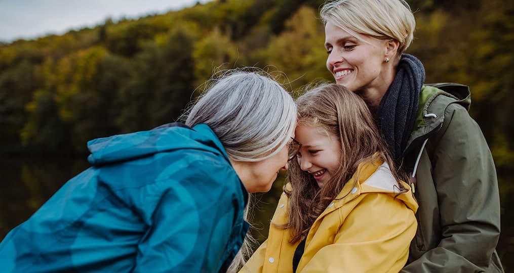 girl-with-mother-and-grandmother