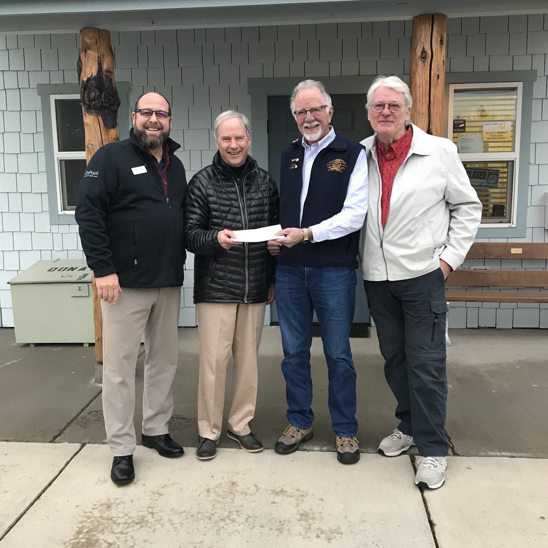 Sisters Kiwanis Food Bank_Check presentation in Sisters Oregon