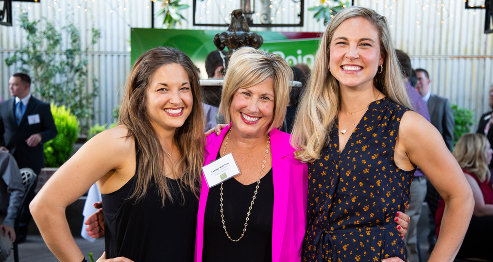 2018 OnPoint Prize Educator of the Year Janine Kirstein_standing with her daughters at award ceremony