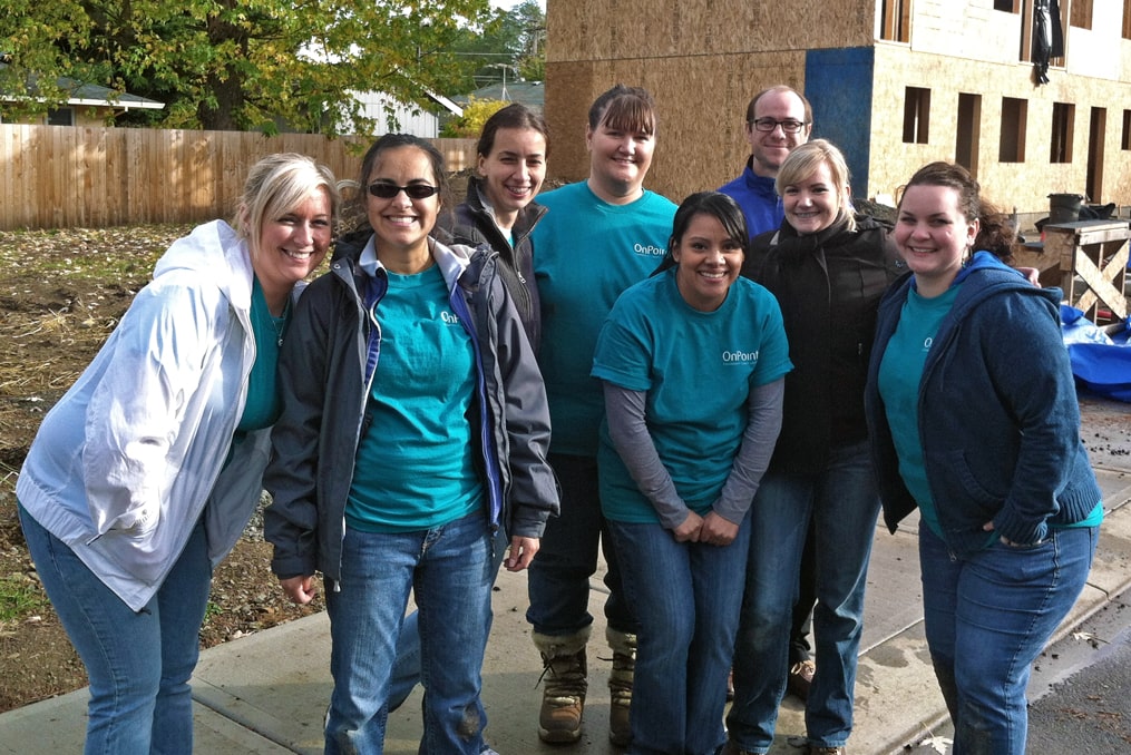 OnPoint employees volunteerting for United Way event