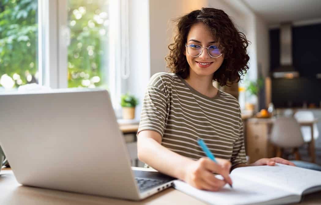 young-woman-looking-at-computer-screen