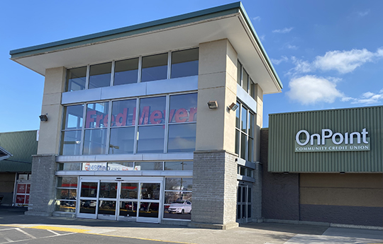 Exterior of East Gresham OnPoint Branch at Fred Meyer