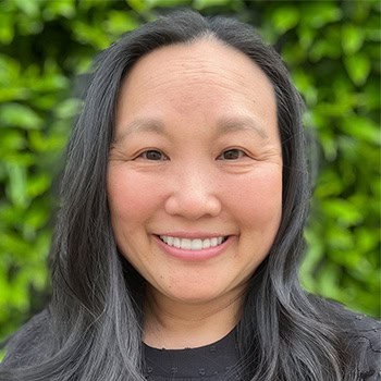 Lisa Lewis HQ Headshot onpoint prize finalist 2025