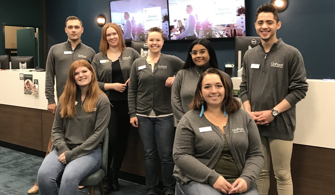 Tualatin Branch_team photo in front of teller row