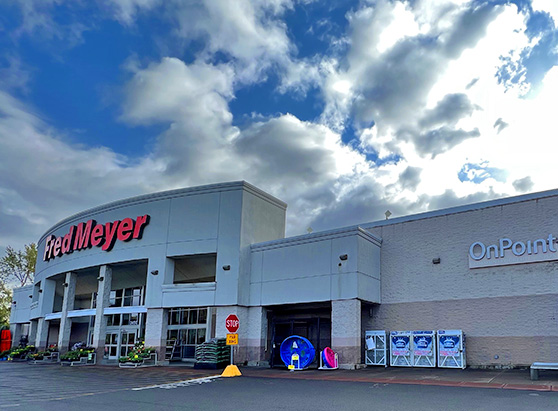 Exterior of South Salem OnPoint Fred Meyer branch