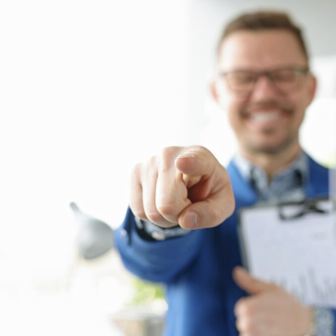 Can you trust investment advice from social media influencers-recording video