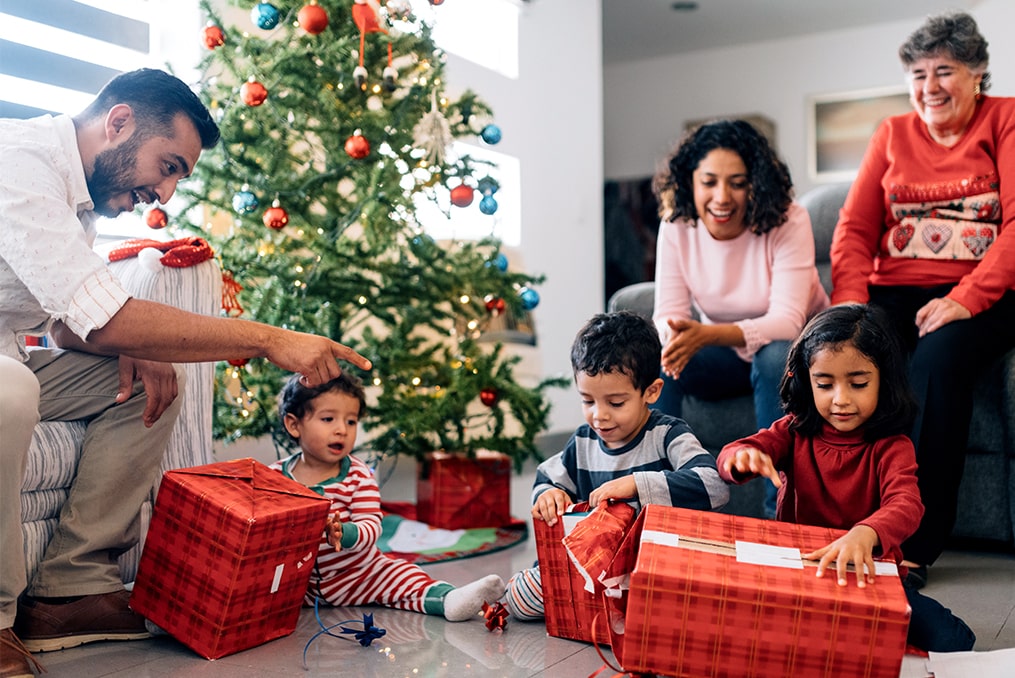 How much should you spend during the holidays-family opening gifts