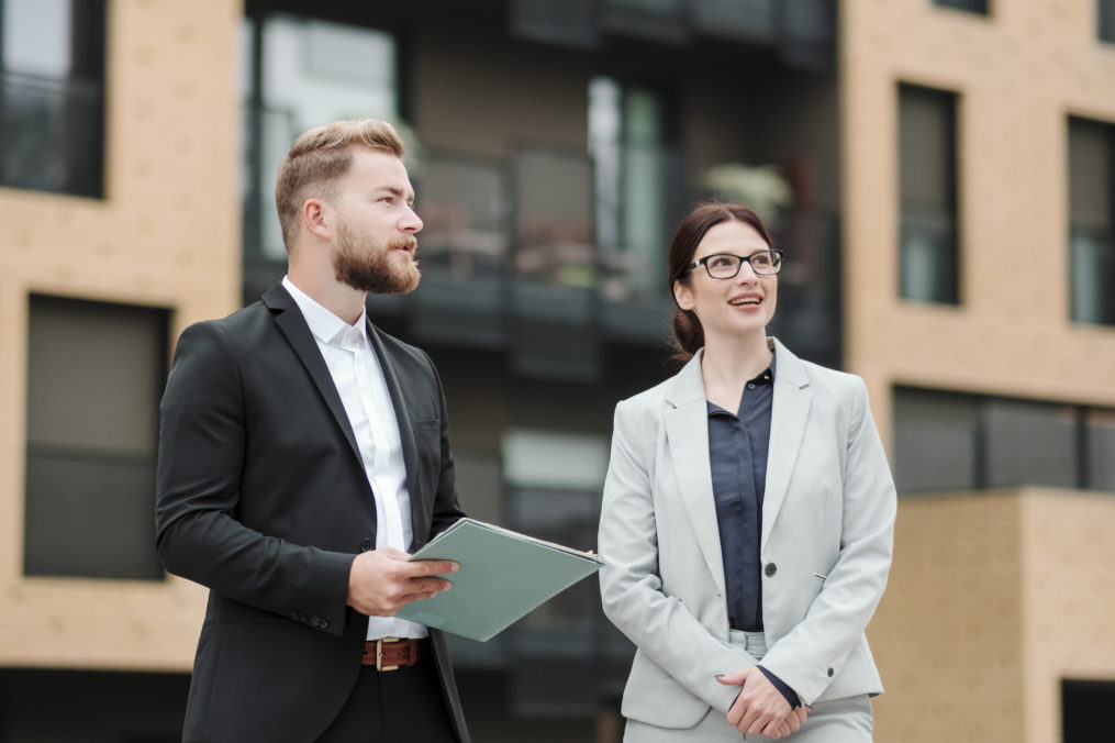 Real estate agent and businesswoman customer